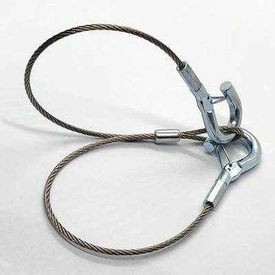 Шарнирнорычажный слинг кабеля веревочки провода нержавеющей стали набора в-образности вешалки 2MM гальванизированный с щелчковым крюком для освещения